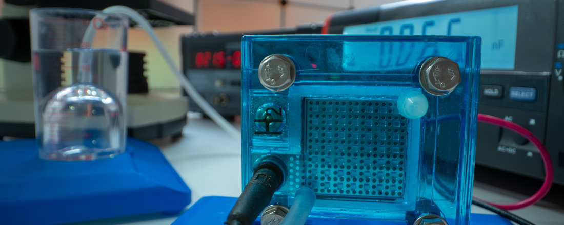 Hydrogen fuel cell in the laboratory